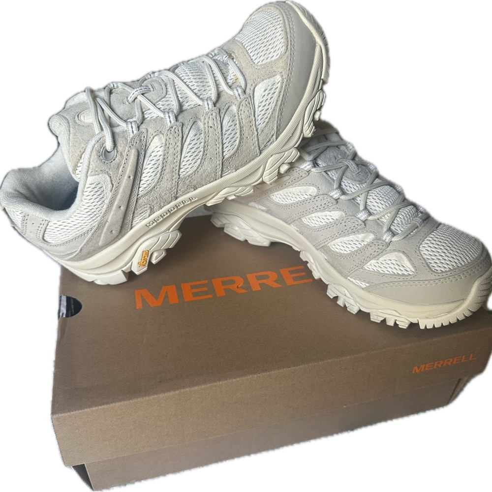 Merrell White Athletic Shoes with Rugged Design